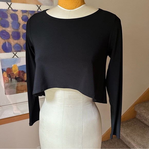 Sympli 2pc set - Tank & Long Sleeve Crop Set - Picture 8 of 12